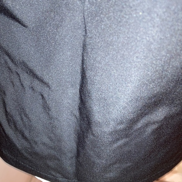 CLEARANCE!!!NEW w/Tags black & pearl windbreaker. This one is stunning!🥰♠️♠️ - Picture 11 of 17